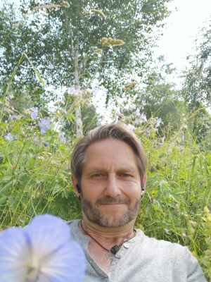 Portrait von Daniel Hauser, zert. Shinrin Yoku / Waldbaden Kursleiter Schweiz